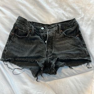 Retro Wash Levi’s Jean shorts